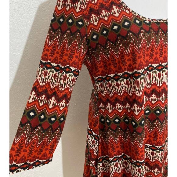 Wilde Size Large Women Red Black Aztec Print Tunic Asymmetric Hem Made in USA - Picture 3 of 7